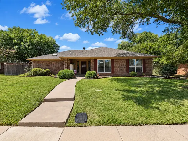 2136 Goldfinch Drive, Lewisville, TX 75077