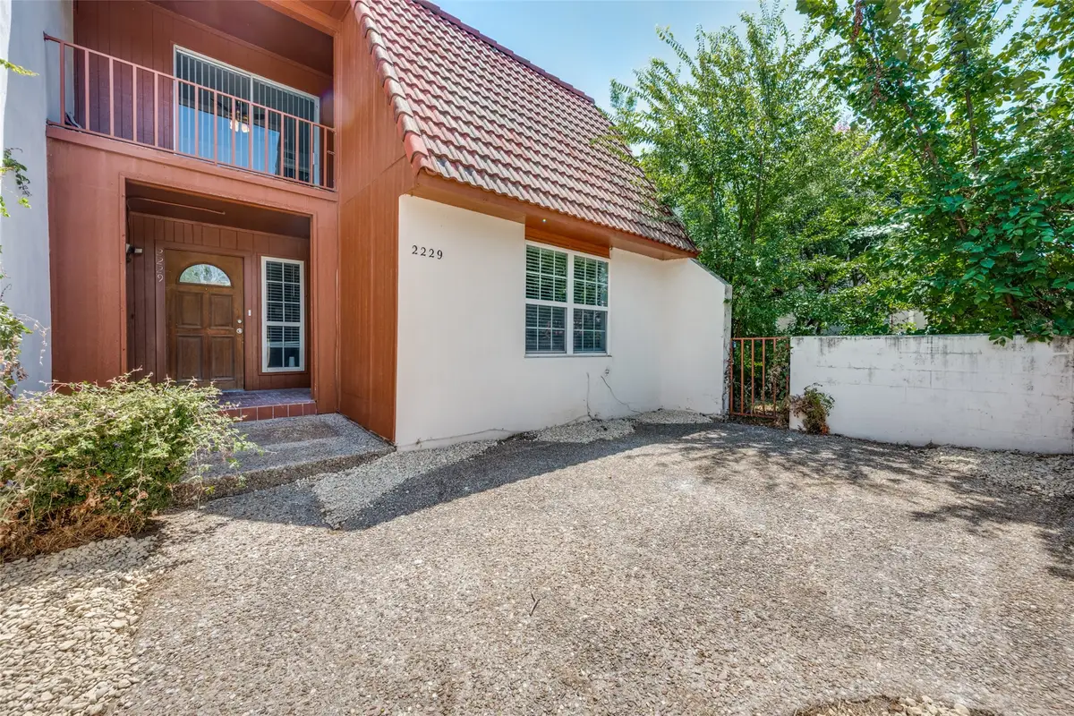 2229 Seville Court, Dalworthington Gardens, TX 76013 - #1