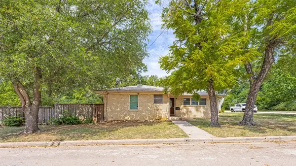 1600 W Hull Street, Denison, TX 75020