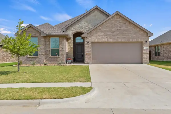 5291 Crystal Lake Avenue, Krum, TX 76249