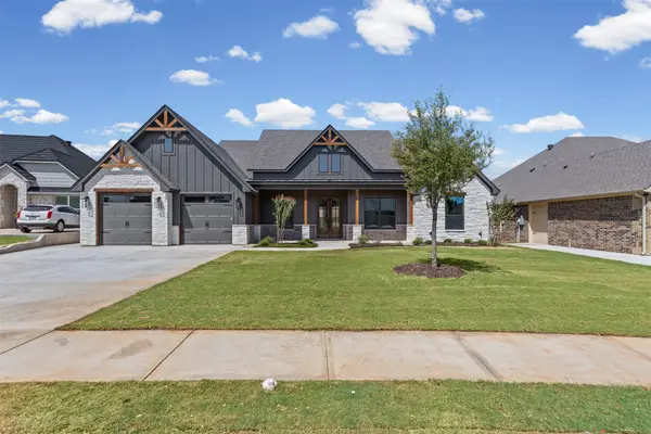 6657 Pinehurst Drive, Granbury, TX 76049