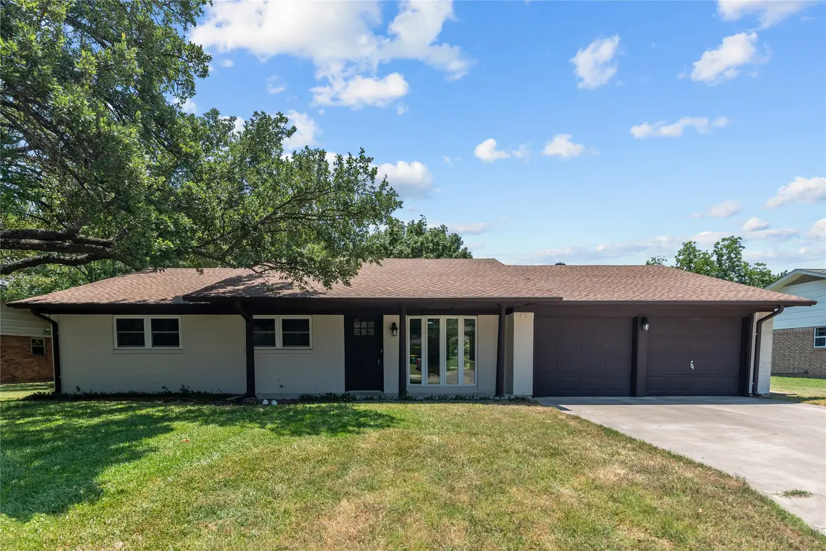 2008 Maplewood Drive, Gainesville, TX 76240 - #1