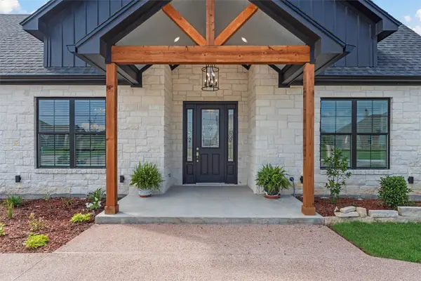 113 Water View Lane, Robinson, TX 76706