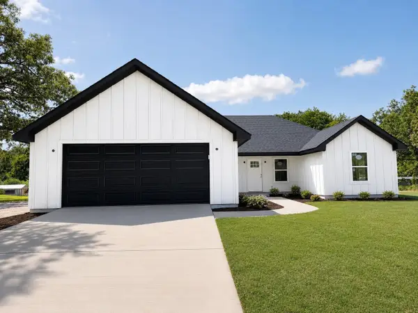 17567 Cr 4108, Lindale, TX 75771