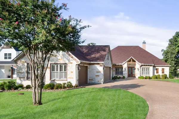 560 Clubhouse Drive, Corsicana, TX 75109