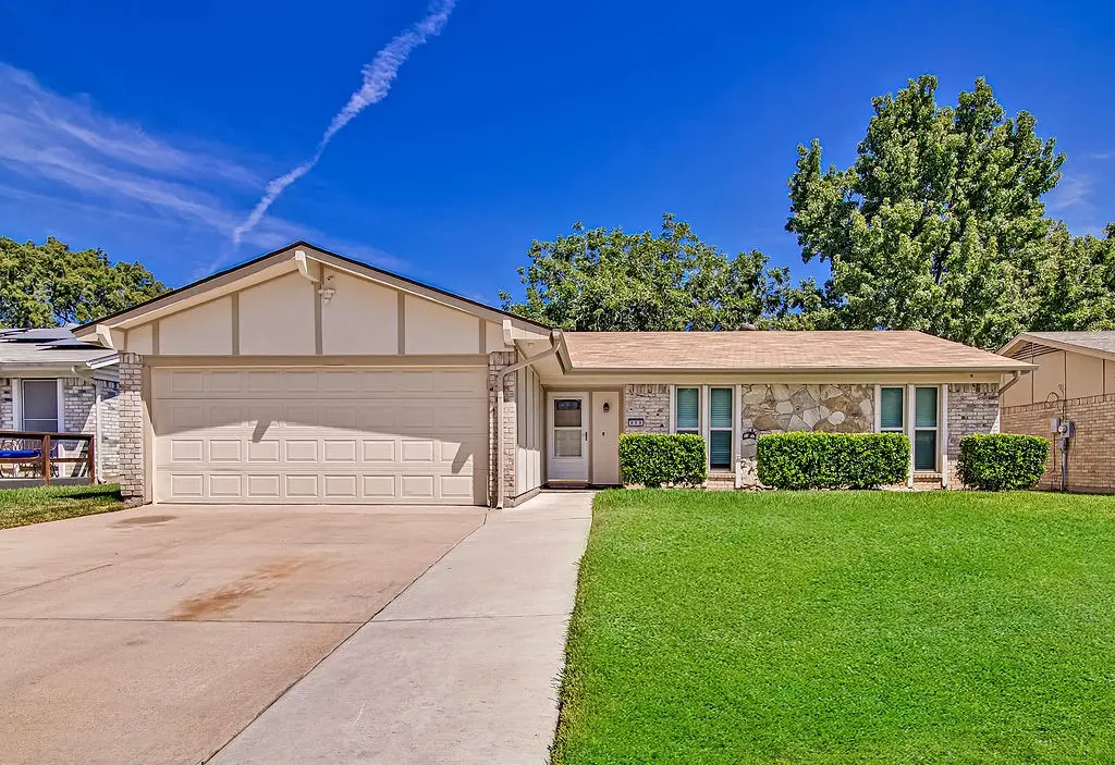 223 Countryside Drive, Arlington, TX 76014 - #1