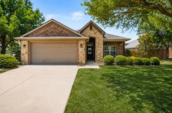 200 Jacinth Lane, Granbury, TX 76049