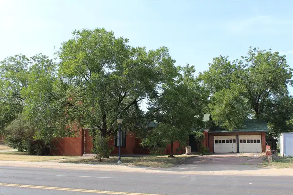 400 E Main Street, Knox City, TX 79529