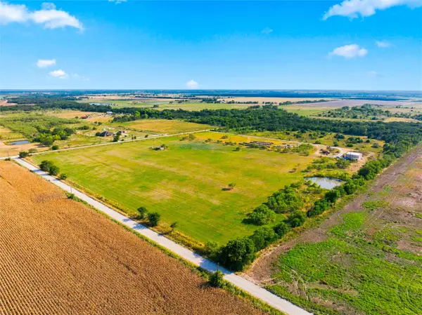 211 Cr 172, Mart, TX 76664