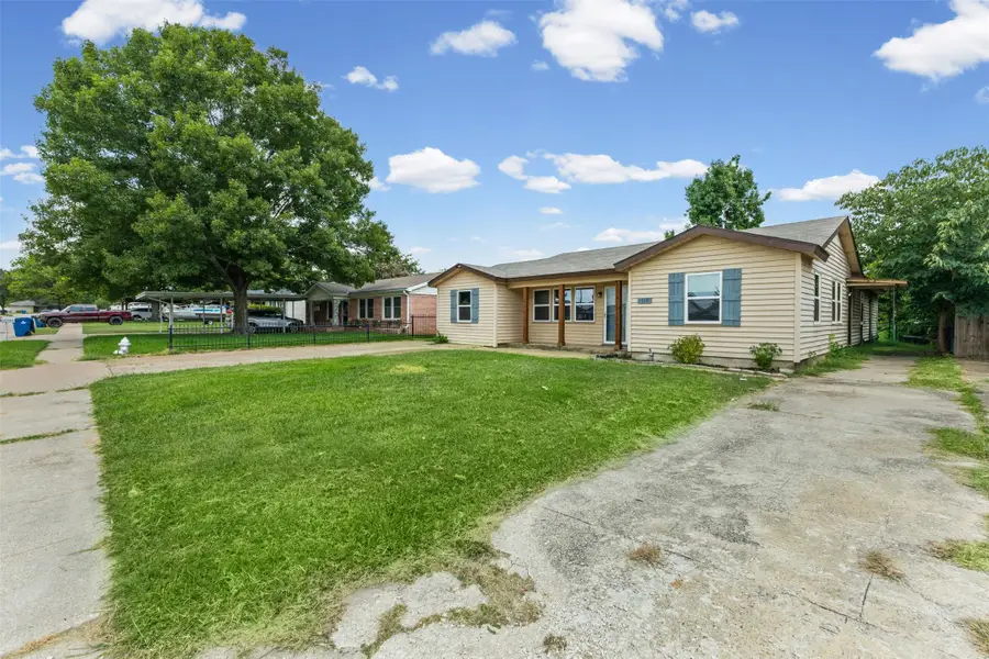 116 Highland Drive, Ennis, TX 75119 - #2