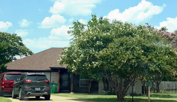 625 Linda Court, Joshua, TX 76058