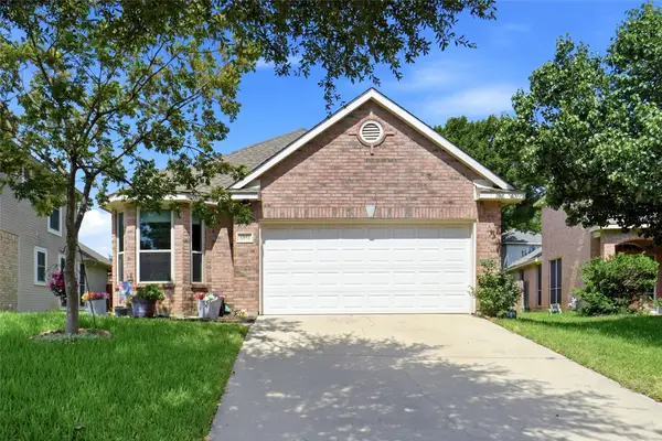 6951 Chaco Trail, Fort Worth, TX 76137
