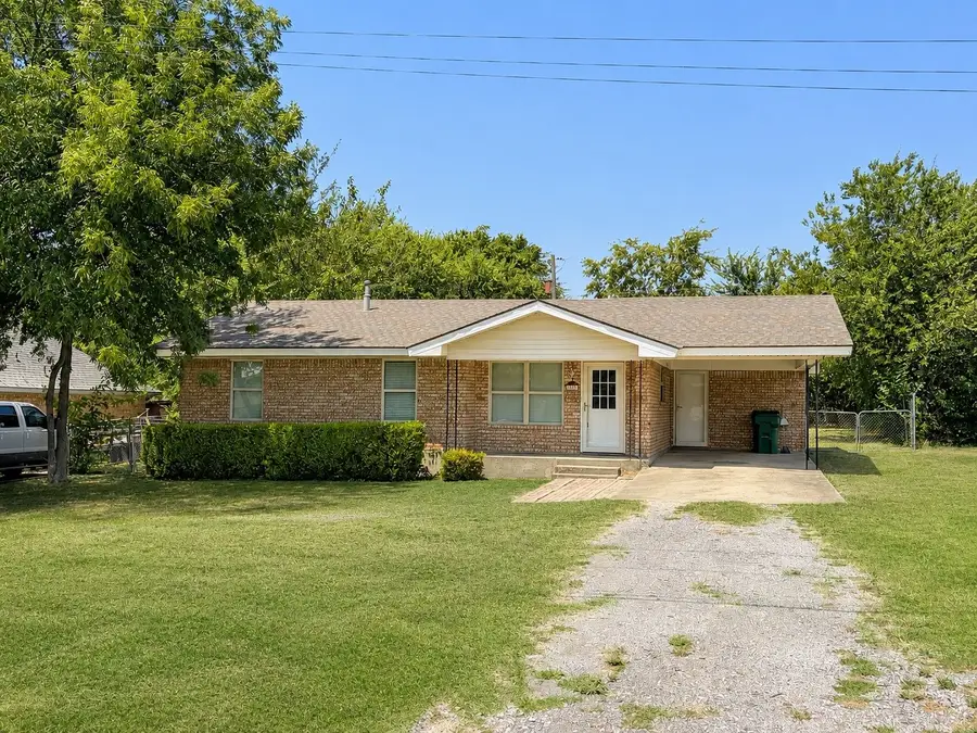 1607 Mcdonald N, Decatur, TX 76234 - #2