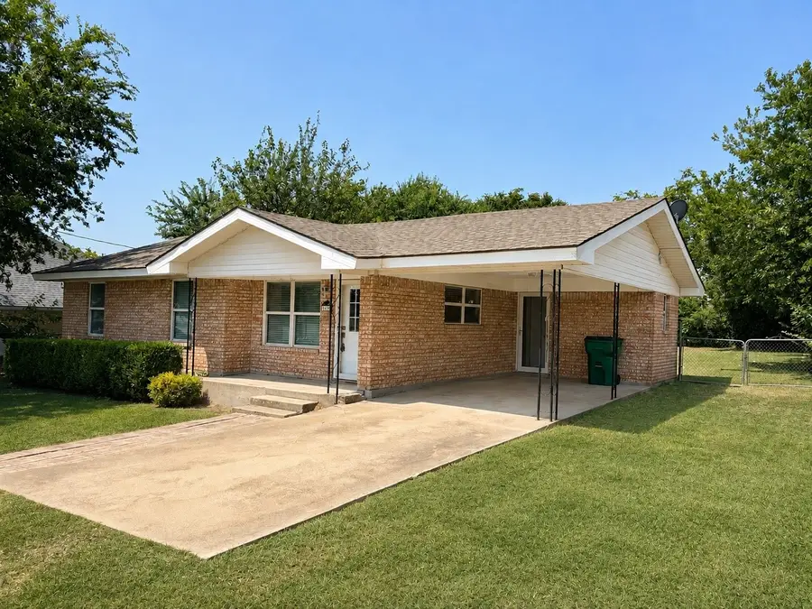 1607 Mcdonald N, Decatur, TX 76234 - #3