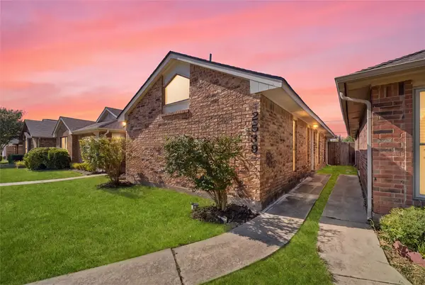 2539 Sunscape Lane, Dallas, TX 75287