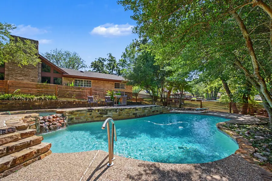 135 Creekside Drive, Double Oak, TX 75077 - #2
