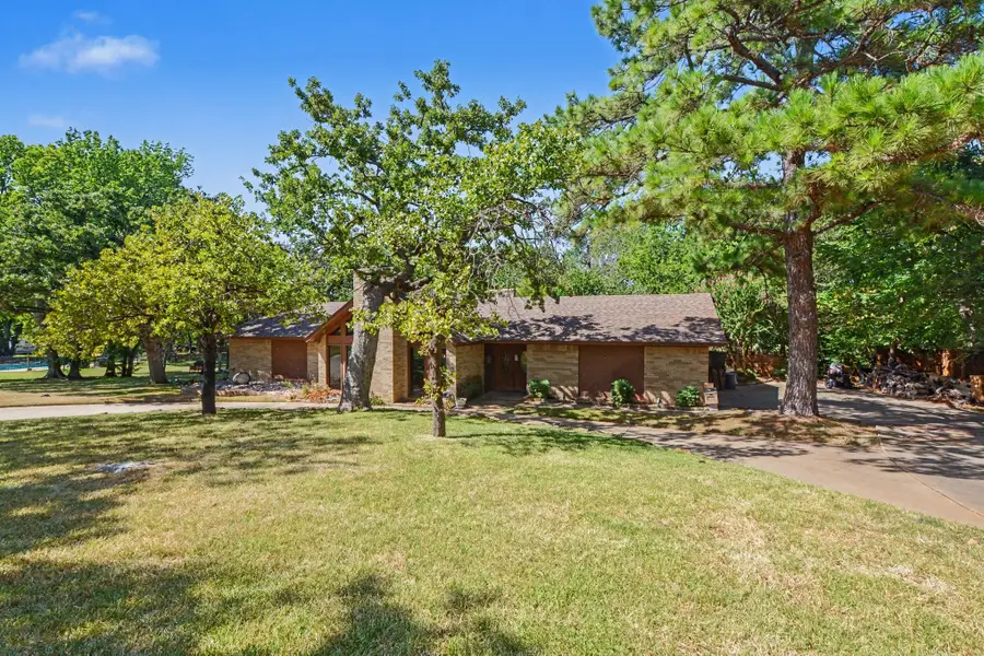 135 Creekside Drive, Double Oak, TX 75077 - #3
