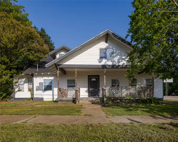 310 S Rusk Street, Groesbeck, TX 76642