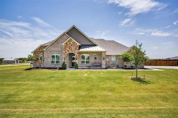 7018 New Castle Lane, Sanger, TX 76266