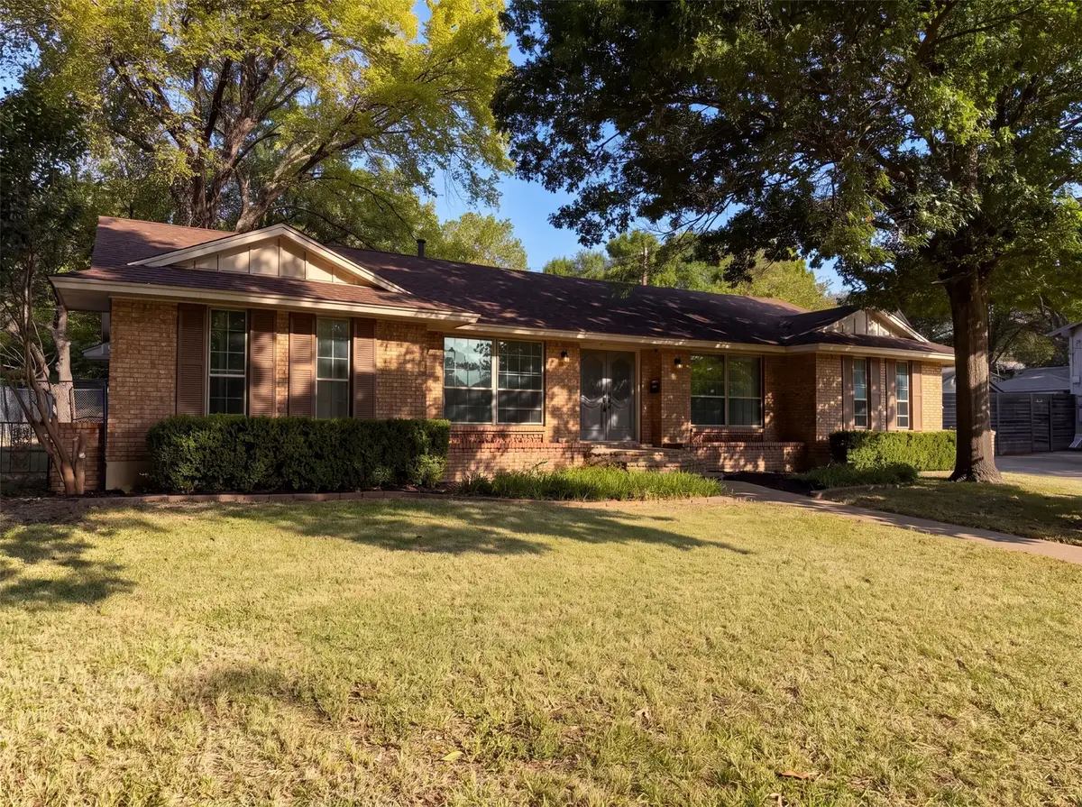 821 Glen Oaks Boulevard, Dallas, TX 75232 - #1