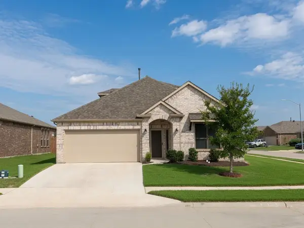 2845 Rose Heath Lane, Fort Worth, TX 76108