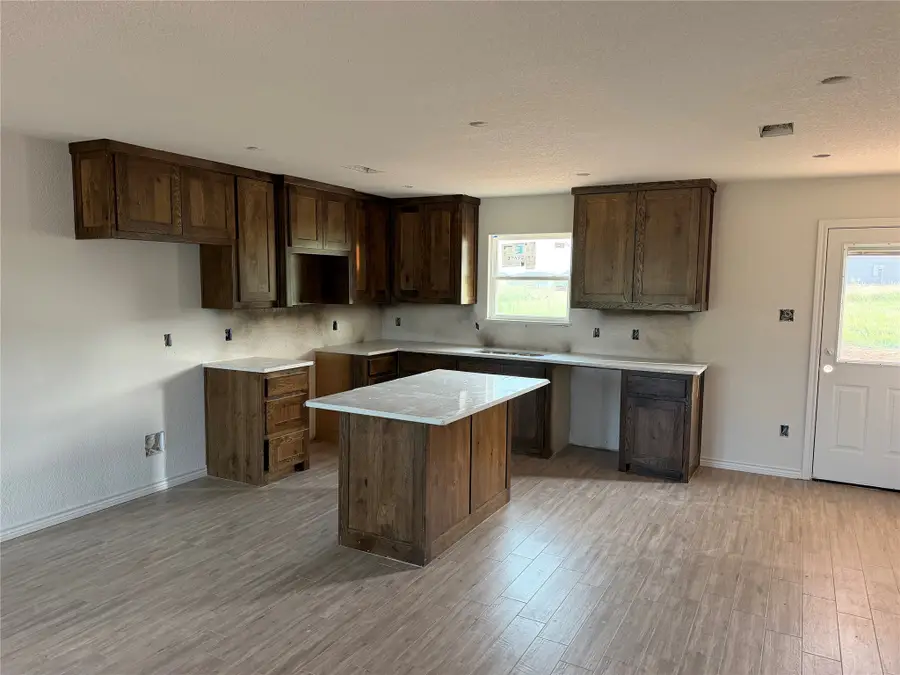 1000 Virgil Court, Springtown, TX 76082 - #2