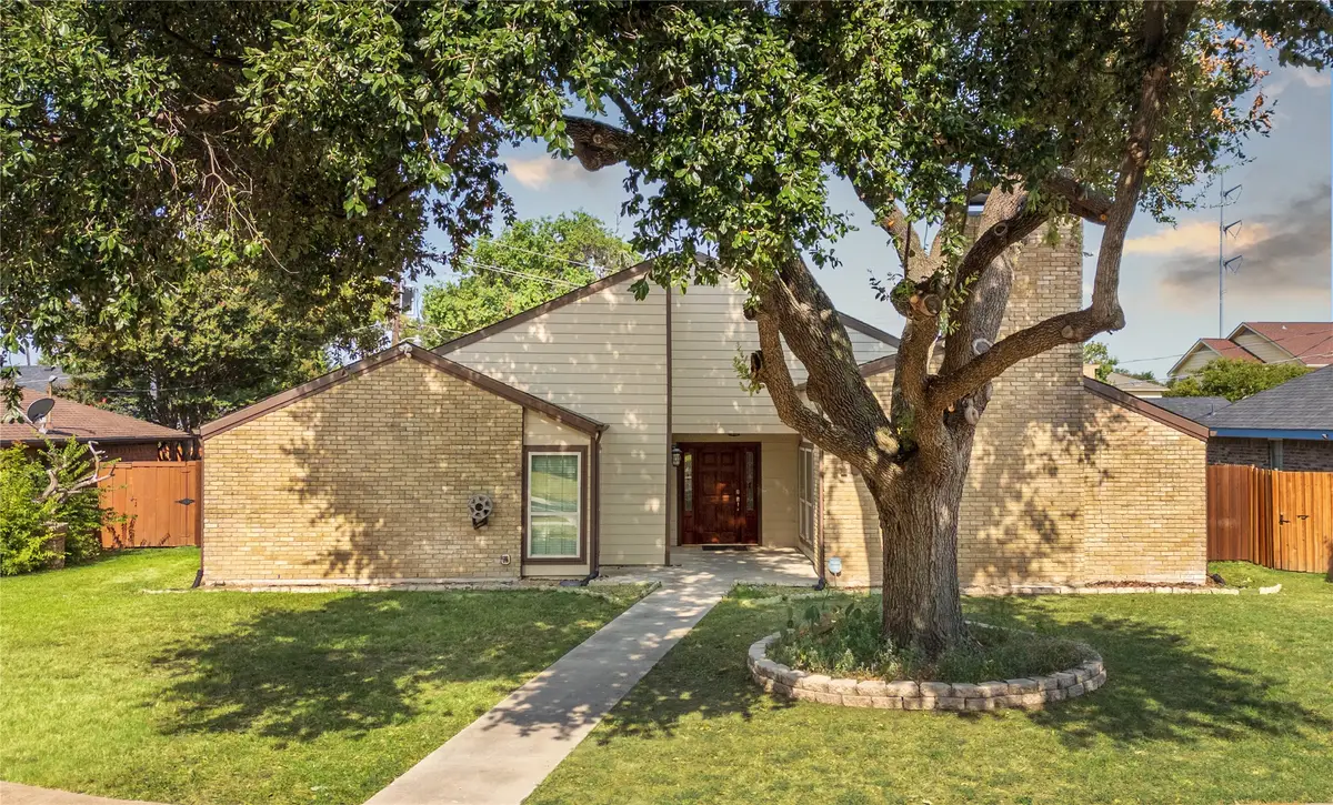 13407 Hedgeapple Drive, Dallas, TX 75243 - #1