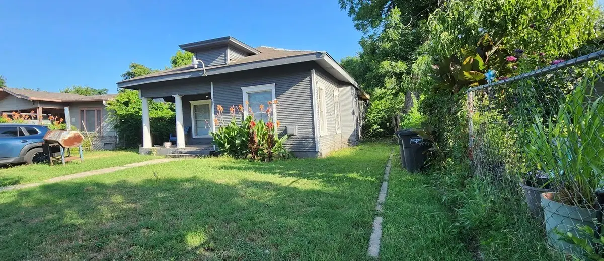 1320 Elmwood Avenue, Fort Worth, TX 76104 - #1