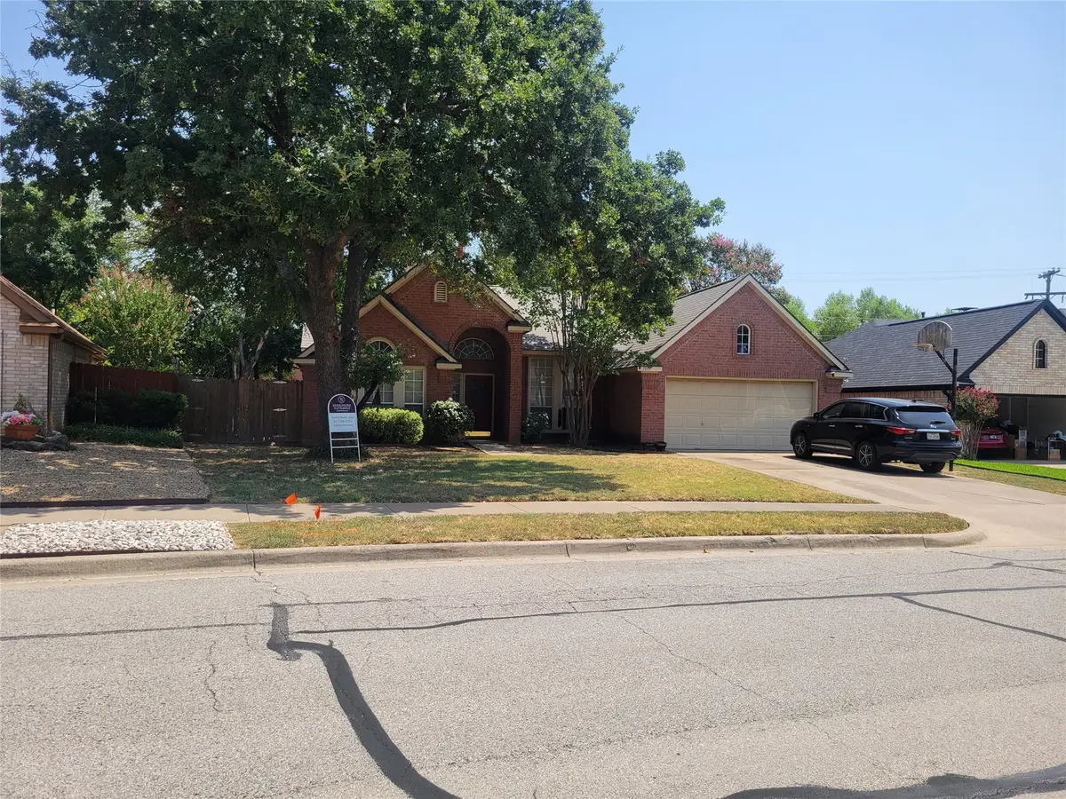 1817 Parkwood Drive, Grapevine, TX 76051 - #1