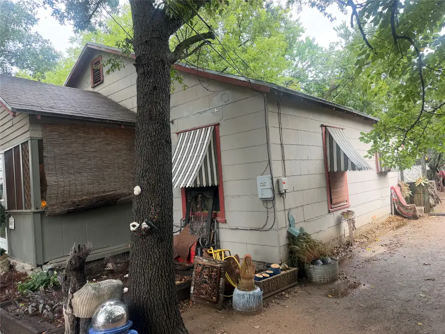 608 E Wichita Street, Henrietta, TX 76365 - #2
