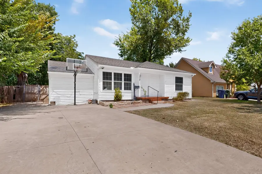 1317 Lakeside Drive, Garland, TX 75040 - #2