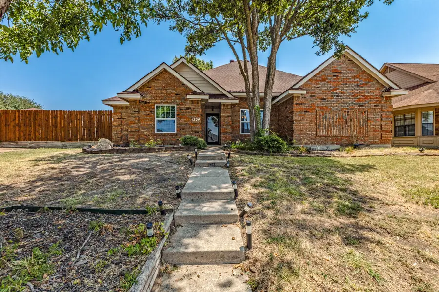 204 N W A Allen Boulevard, Wylie, TX 75098 - #2