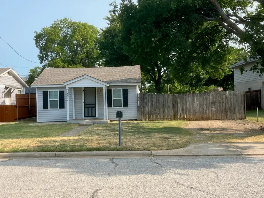 8512 Raymond Avenue, White Settlement, TX 76108 - #2