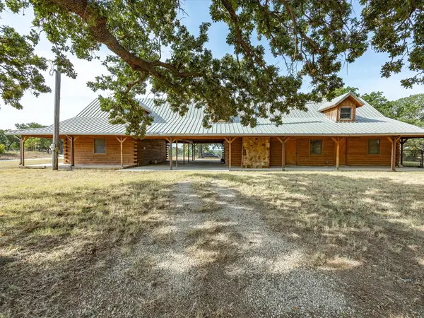 12116 E Fm 174, Bowie, TX 76230