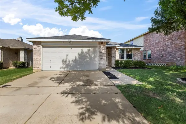 9121 Riding Stable Lane, Fort Worth, TX 76123