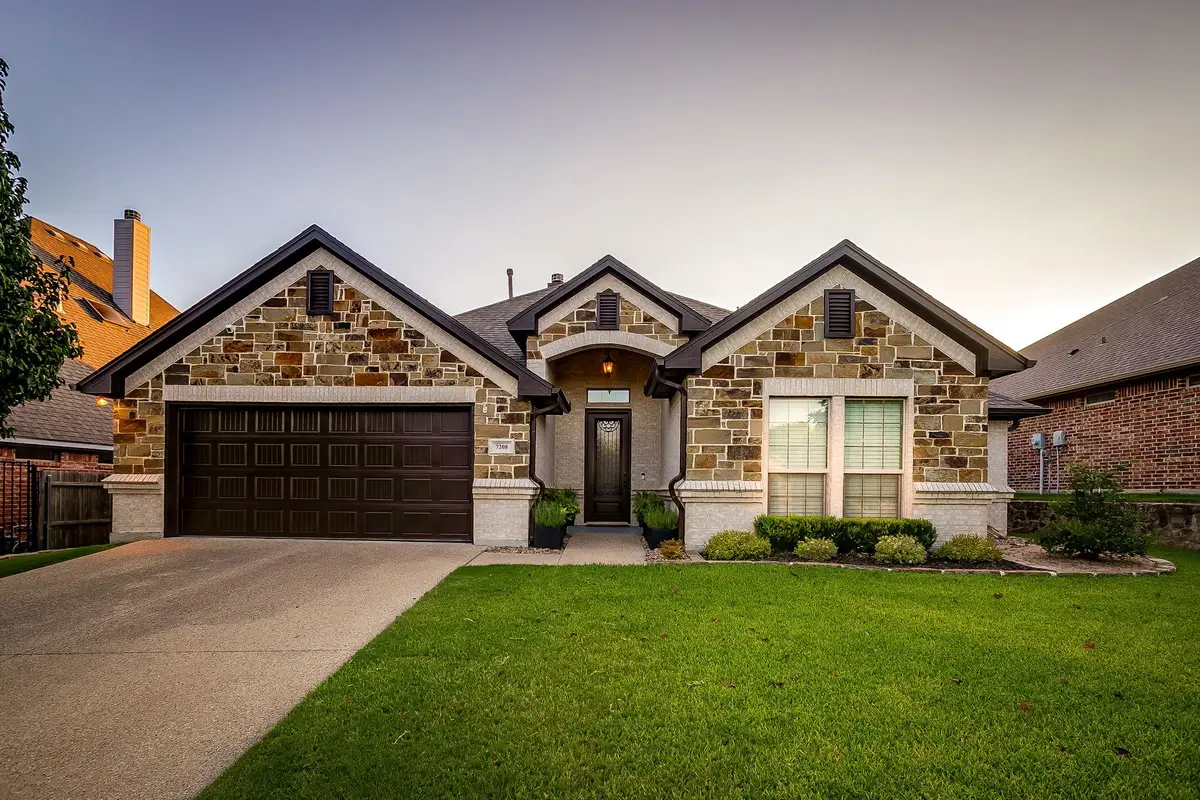 7208 Tour Trail, Benbrook, TX 76126 - #1