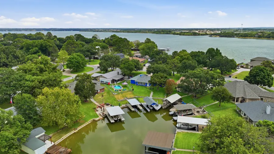 3904 Winding Way, Granbury, TX 76049 - #3