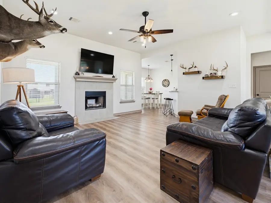 121 Walnut, Paradise, TX 76073 - #3