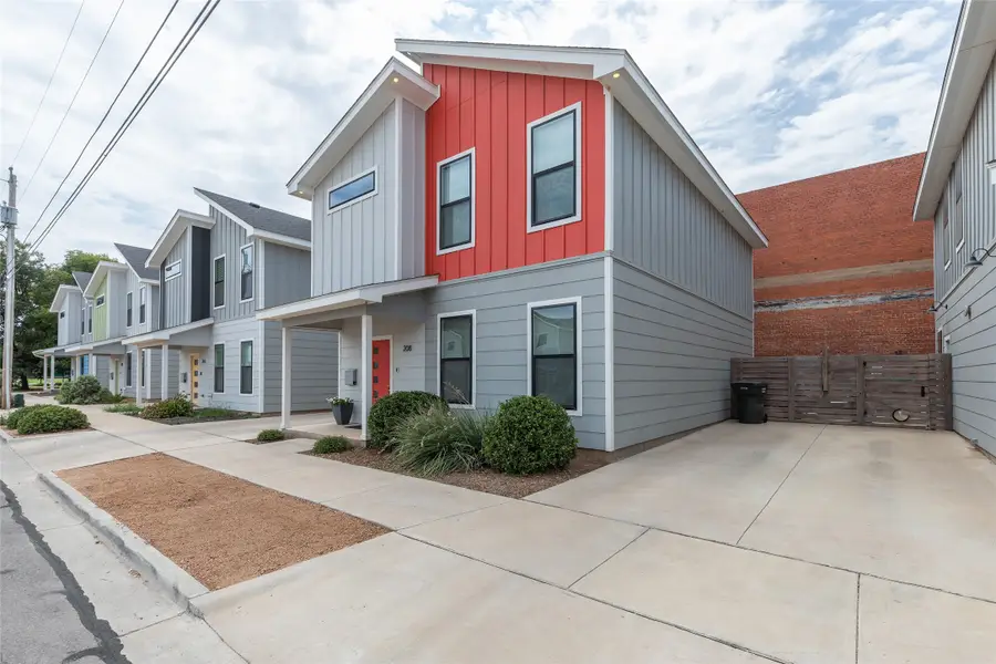 208 Pecan Street, Abilene, TX 79602 - #3