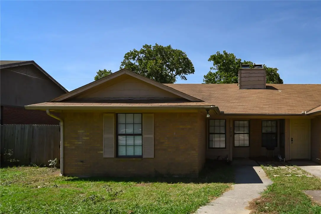 708 Woodland Court, Kennedale, TX 76060 - #1