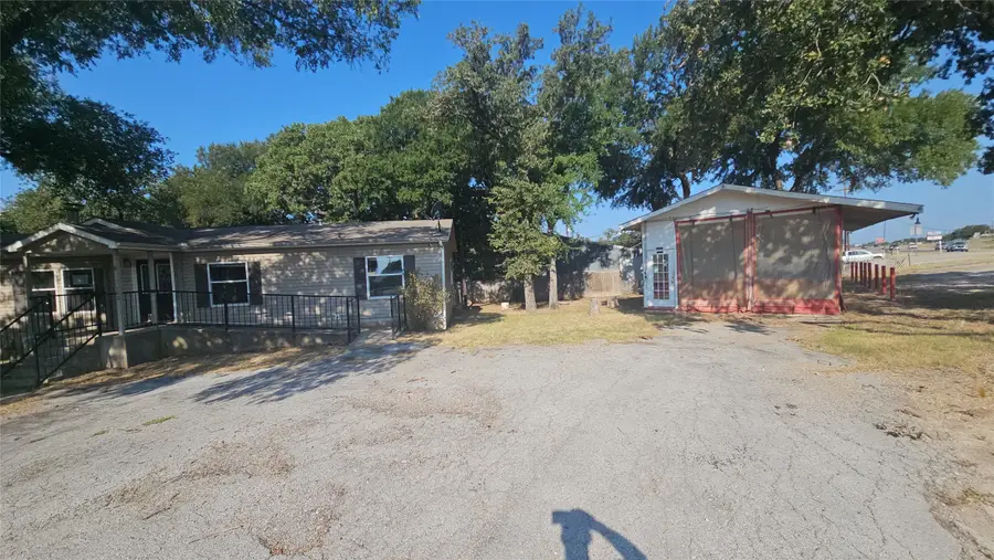 100 Live Oak Street, Sanctuary, TX 76020 - #2
