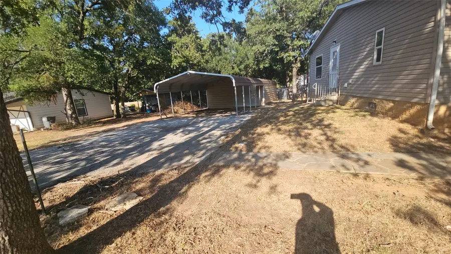 100 Live Oak Street, Sanctuary, TX 76020 - #3