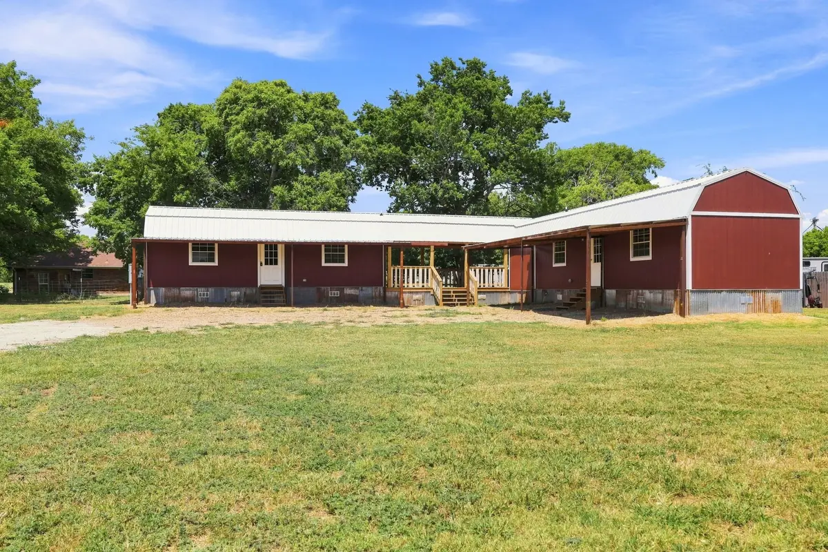 933 Scott, Honey Grove, TX 75446 - #1