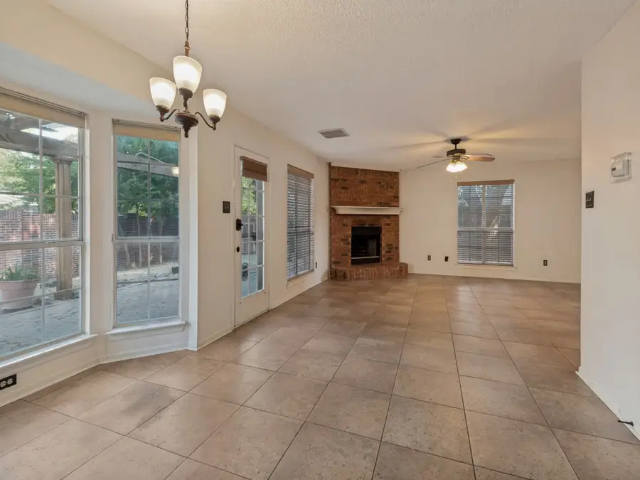 606 Berkley Drive, Grapevine, TX 76051 - #3