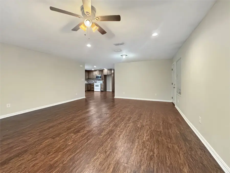 4831 Burnside Avenue, Dallas, TX 75216 - #3