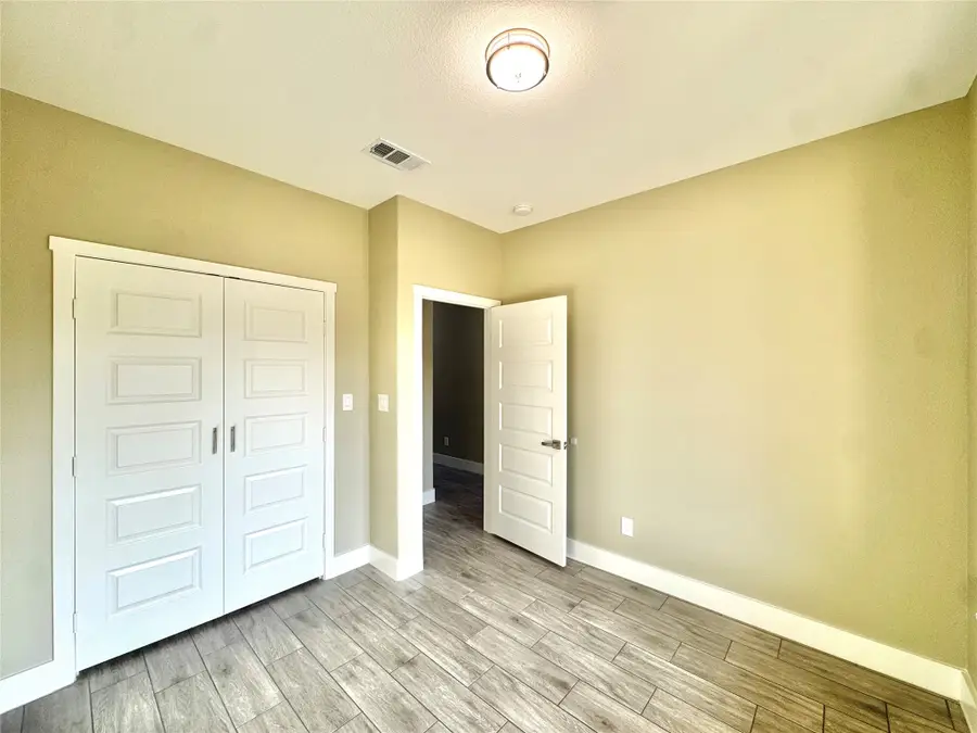 1093 Oak Ridge Drive, Oak Ridge, TX 75160 - #3