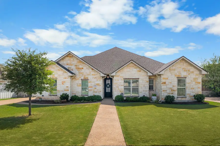 717 Wintergreen Drive, Hewitt, TX 76643 - #3