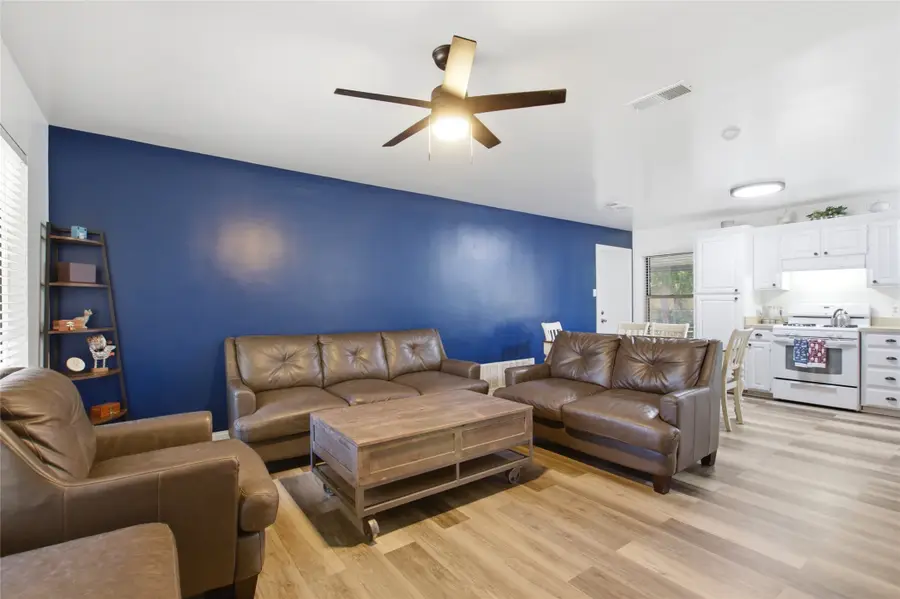 1010 Denton Drive, Euless, TX 76039 - #3