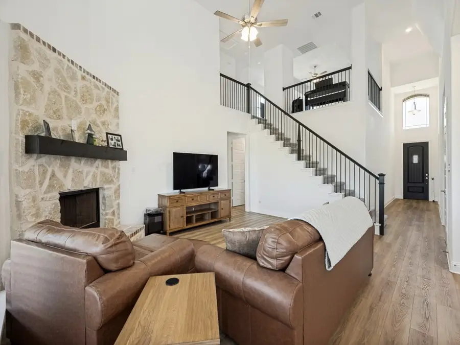 6048 Mango Drive, Sanger, TX 76266 - #3