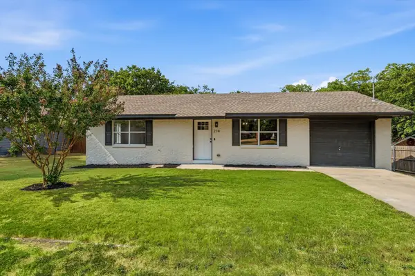 214 E Evans Street, Pilot Point, TX 76258